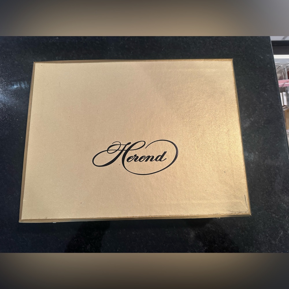 Herend Luxury Presentation Storage Box - Gold Accents, Hinged Lid